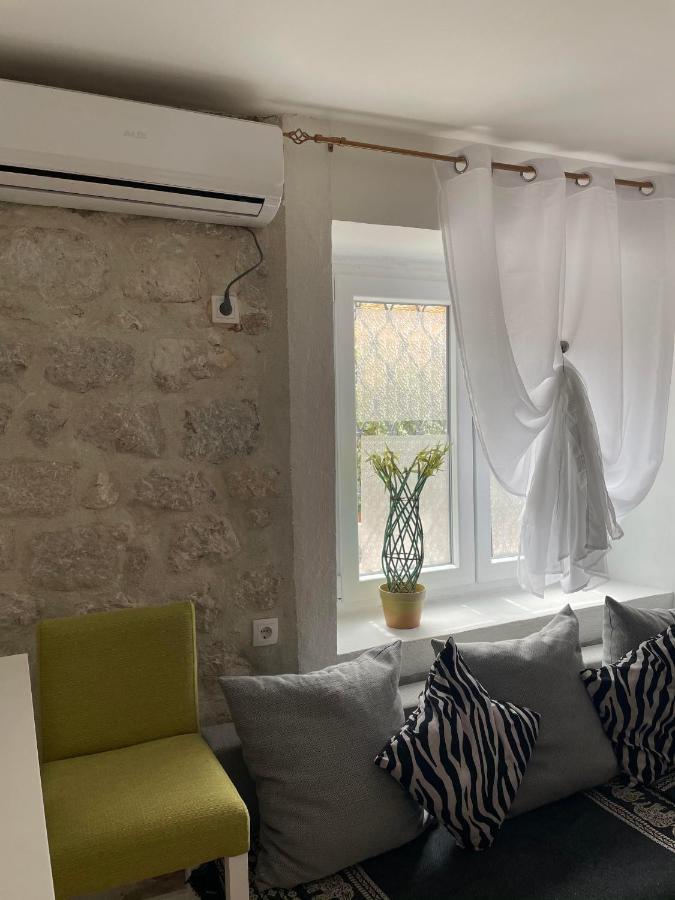 Cozy Little House Kotor Lejlighed Eksteriør billede